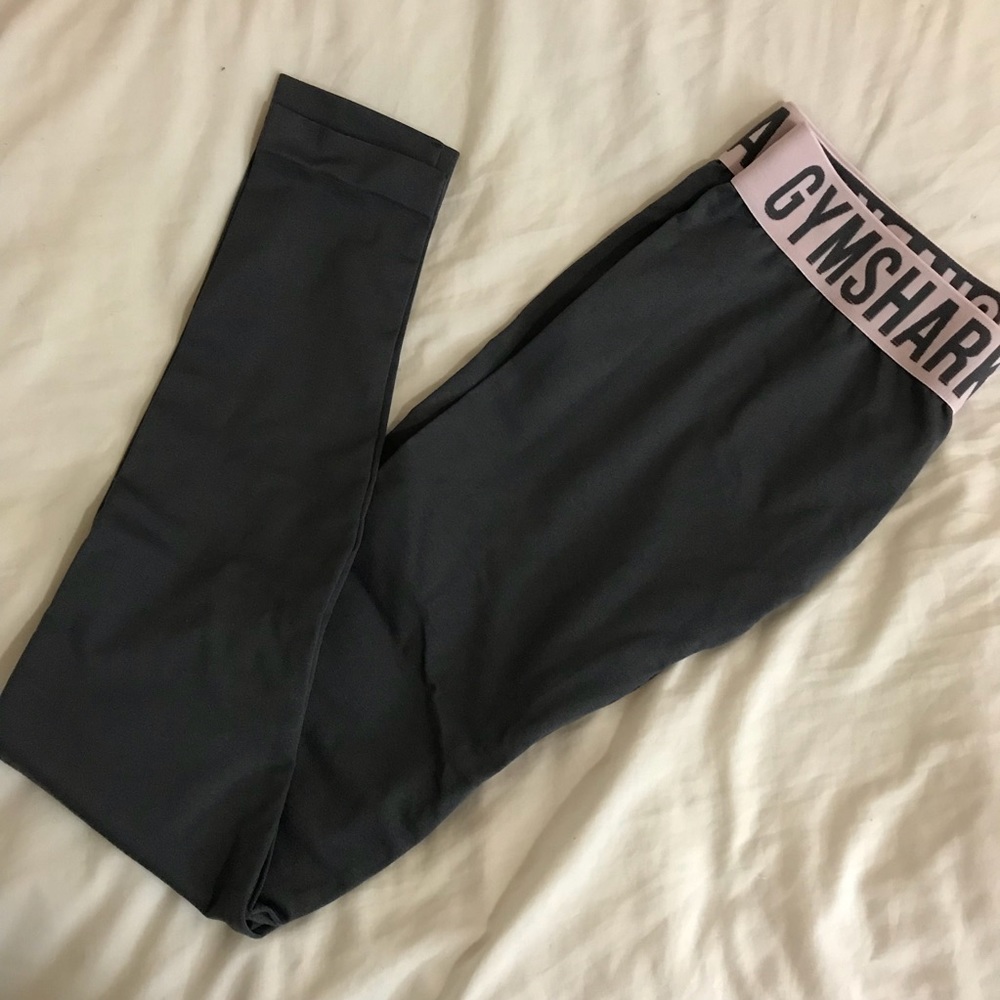 Chalk pink/ grey fit leggings